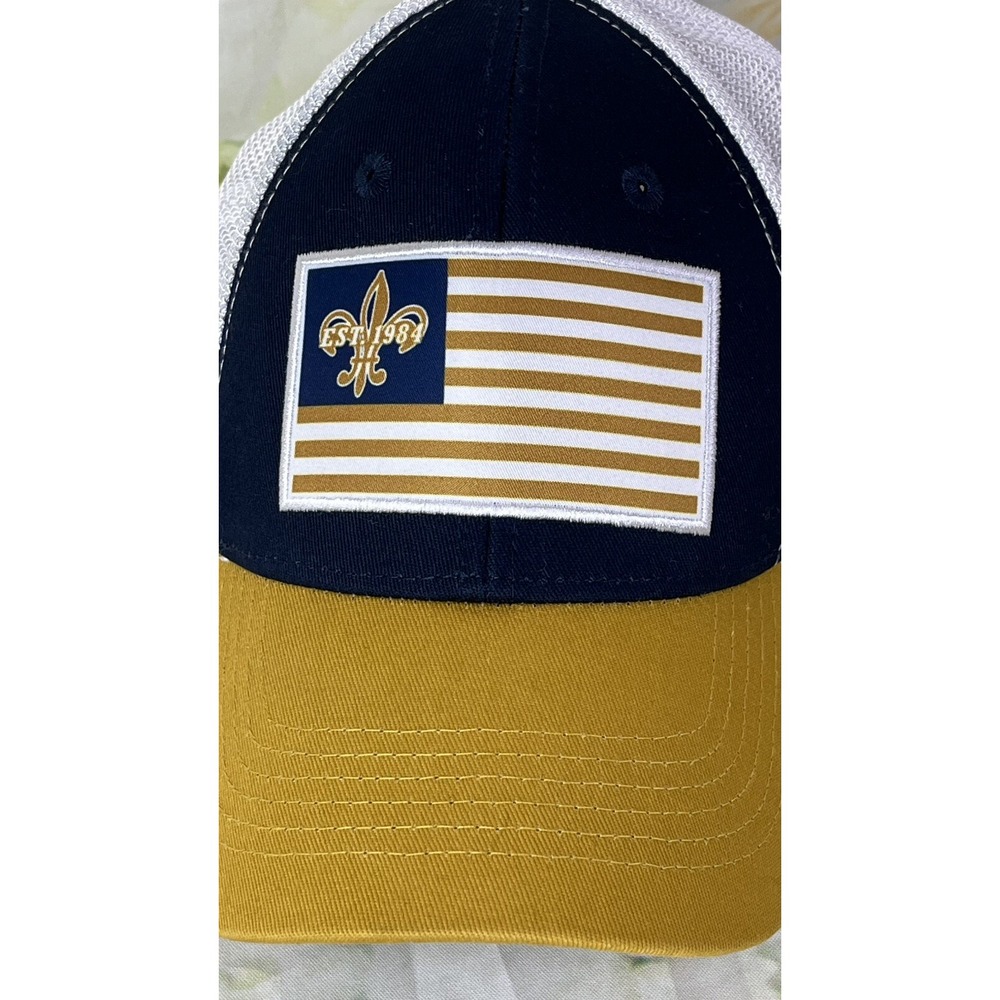 Triple Crown Horse Running Racing Patch Trucker Hat Cap Snapback White Blue Gold